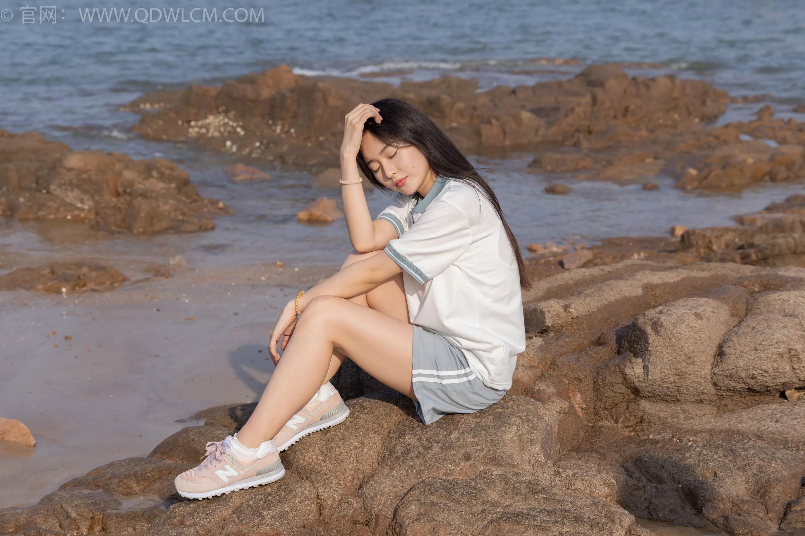 物恋传媒 NO.1567 美兔-海边的风 [151P]插图9